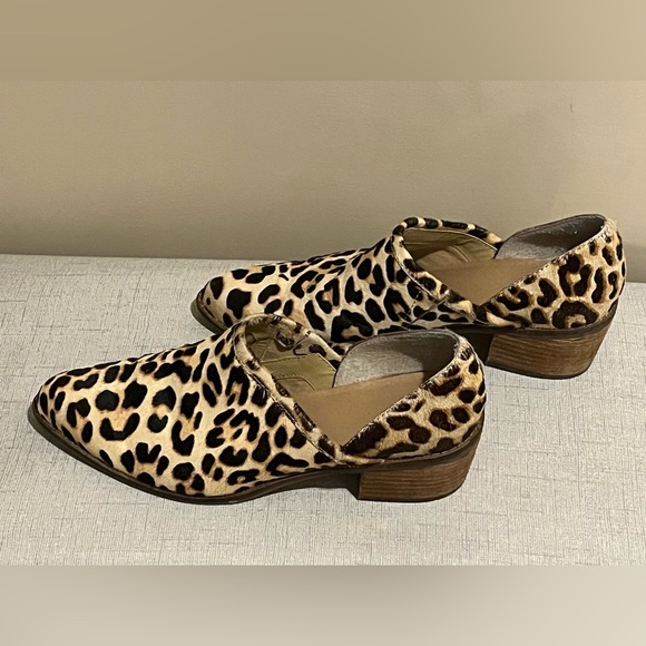 Crown Vintage Morrison Leather Leopard Print Fur Pointed Toe Slip-on Boots, 8 - Picture 3 of 9